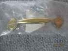 253-lb Highlighted 18 " Lot 3 Light Brass Pull Cabinet Amerock