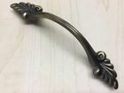 69306 Brainerd Traditional Bow Cabinet Pull Handle Antique Brass Leaf Arch