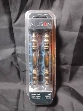 2cntr9 Allison 035061924538 Brass And White Finish Door / Drawer Pulls - Set Of 2 6 Inch