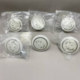 844-537 Amerock Lot 6 Vtg Porcelain White Flower Floral Painted Drawer Pulls Cabinet Knobs