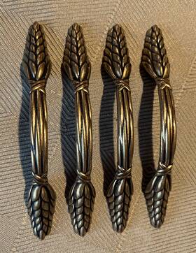 Bp1334-077 Amerock Bp1331-077 Set Of 4 Guardian Cabinet Door Pulls- Antique Brass Finish