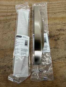 Bp36745g10 Amerock Aloft 6-9/16 Inch Center To Cabinet Pull- Lot Of 2 Read