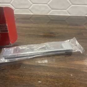 X001pbs70j Aviano 1 Box Of Hardware Slick Cabinet Pull 5-7/8 Inch Chrome Finish