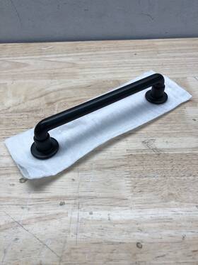 B077949mb Belwith Keeler Urbane 6-5/16 Inch Matte Black Pipe Cabinet Handle/drawer P B077949mb Belwith Keeler Urbane 6-5/16 Inch Matte Black Pipe Cabinet Handle/drawer P
