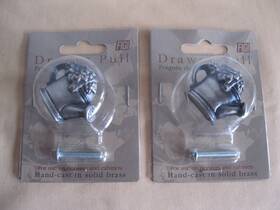 Dp-cms-103 Figi Graphics Set Of 2 Watering Can Design Drawer Pulls 1999 Hand Cast In Solid Brass