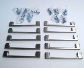 165-128 Jeffrey Alexander Cabinet Pull Sutton 5 Inch Center To Polished Nickle Lot