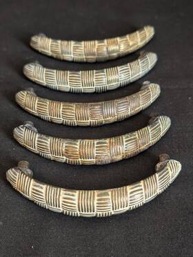 50213 Keeler Brass Lot Of 5 Kbc 2001 Drawer Pulls Handles Basketweave Woven Pattern