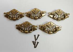 N19523 Keeler Brass Company 5 Chippendale Colonial 3 Inch Drawer Pulls Batwing Wheat N 19523