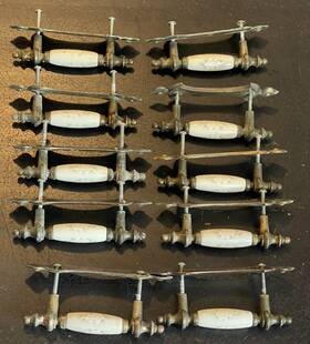 N14643 Keeler 10 Vtg 1986 Kbc Brass Rose Cream Porcelain Cabinet Drawer Handle Pulls