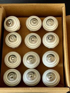 Gakn024 Mela Artisans 12 Ceramic Cabinet Knobs White With Silver Trim Chambal Gardens Nib