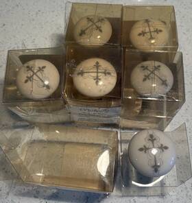 84798-2011-09 Michaels Ceramic Drawer Pulls Inch A Place In Time Lot Of 6 Nos