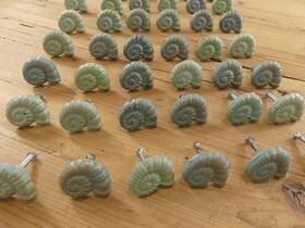 Ly04-27 Midwest Craft House 41 Drawer Pulls Snail Knobs Cast Iron Mismatched Colors / Holes In Casting
