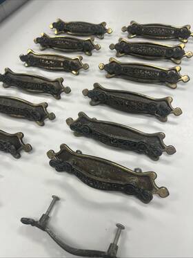 8705 National Lock Vintage Brass Cabinet Drawer Pull Handles Screws Back Plate 14 Ct