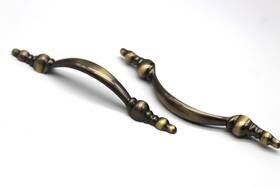 120245 Solutions By Liberty Lot Of 8 Antique Brass 3 Inch Minaret Design Cabinet Pull