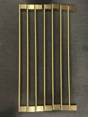 M2417 Top Knobs Lot Of 7 Bar Pulls 18-7/8 Inch Center To Handles Honey Bronze
