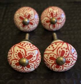 A99-2 World Market 4x Red Flower Cabinet Knobs Drawer Pulls Cream White Ceramic Hand Painted Set