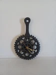 Vintage Cast Iron Hex Pattern Trivet Wall Clock. Works Great!!. Fixed Price $26.50.