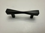 Omnia 9009-70-10B Ultima 2-3/4" (70MM) Cabinet Pull -oil Rubbed Bronze. Fixed Price $14.00.