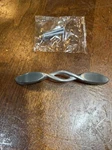 Hickory Hardware P335 Eclipse 3" Center Handle Cabinet Pull Set Of. Fixed Price $12.99.