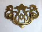 Lot Of 9 Nos Belwith Ornate Drawer Pulls Ant Brass Tone P8002-LP. Fixed Price $29.00.