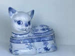 Blue White Cat Trinket Box Lidded Ceramic Dish Eclectic Vintage. Fixed Price $27.99.