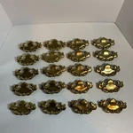 Vintage 1985 Ilco Canada Brass Drawer-furniture Pulls 4 2520 Lot Of. Fixed Price $40.00.