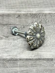 Vintage Brass Daisey Flower Blossom Cabinet Knobs Or Pulls - Keeler Co.. Fixed Price $29.95.